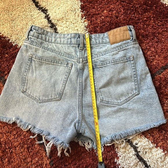 H&M Jean shorts - Picture 4 of 4